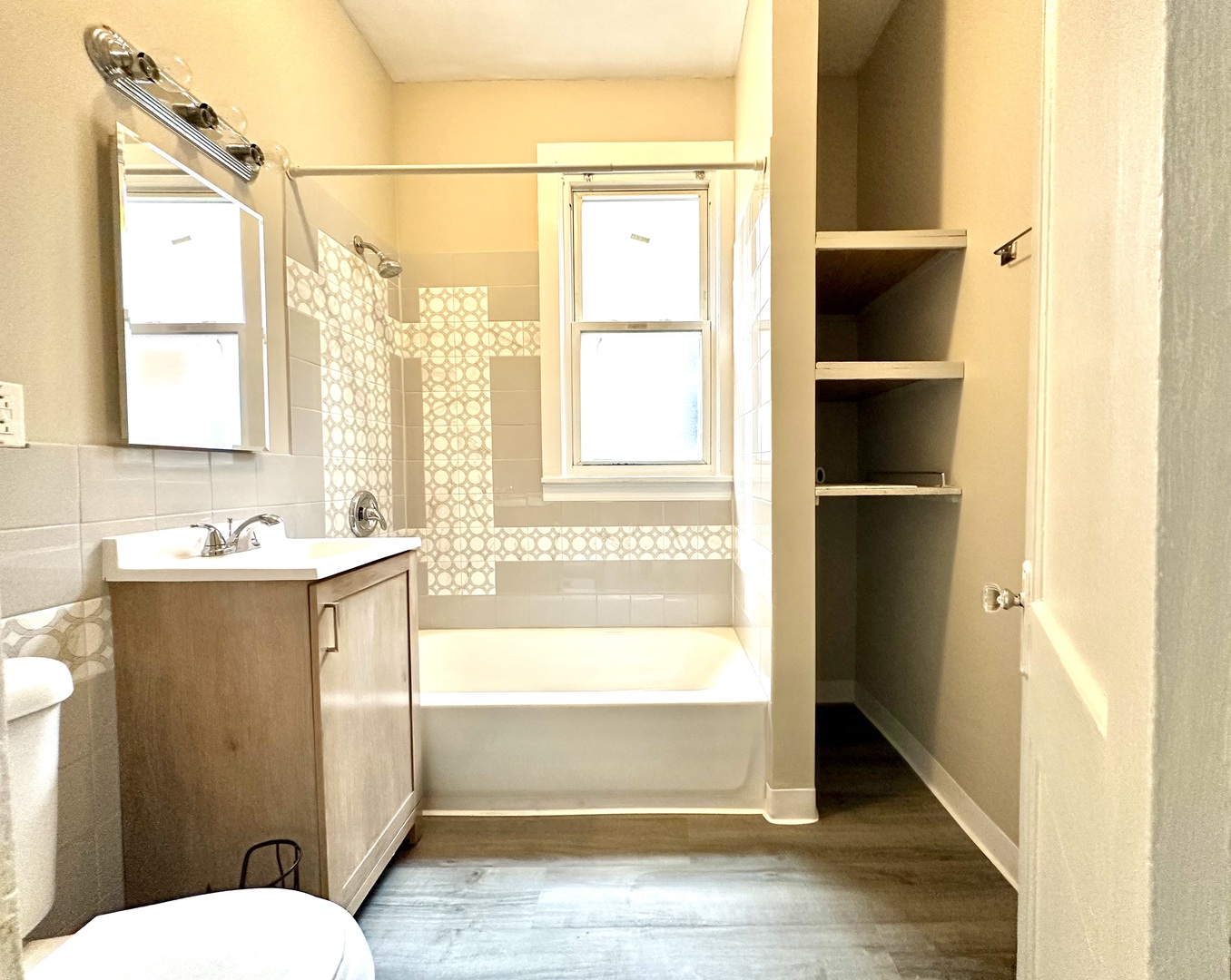 6209 South Justine Street Chicago IL 60636