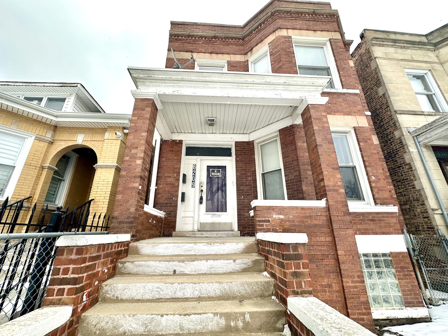 6209 South Justine Street Chicago IL 60636