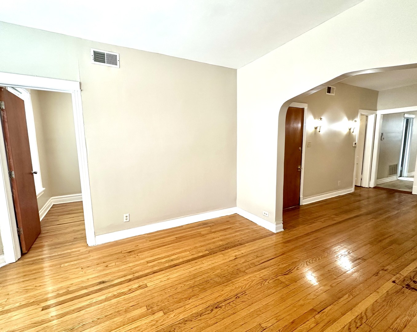 6209 South Justine Street Chicago IL 60636