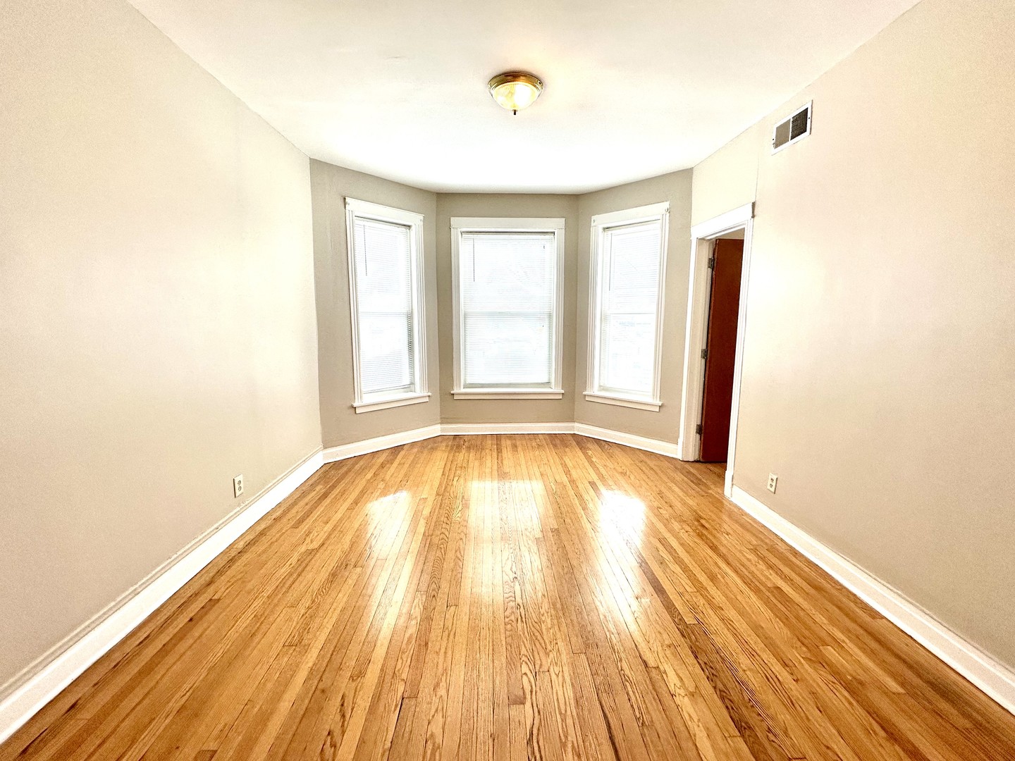 6209 South Justine Street Chicago IL 60636