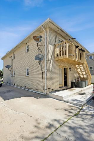 5407 West 87th Street Oak Lawn IL 60453