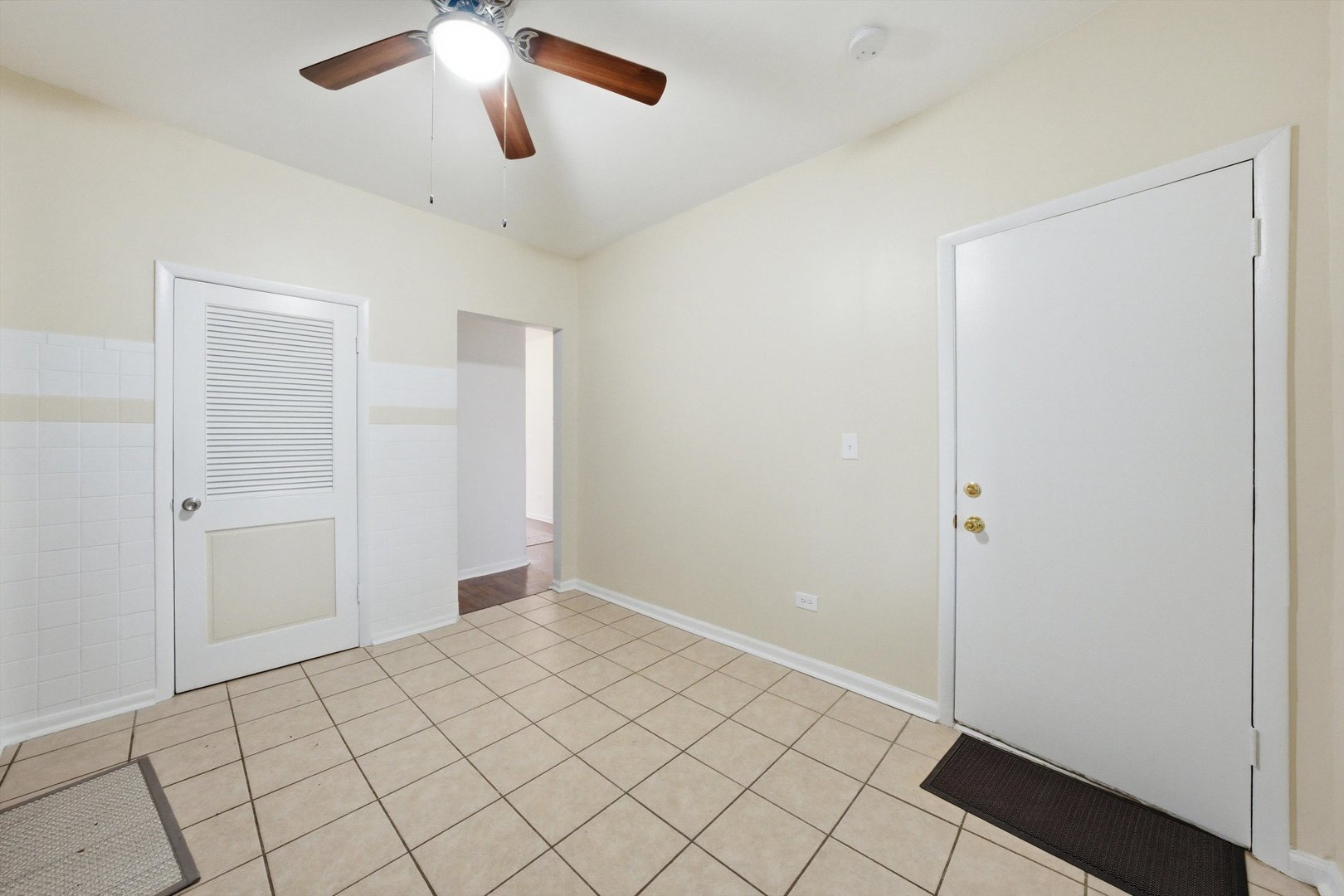 11412 South Saint Lawrence Avenue Chicago IL 60628