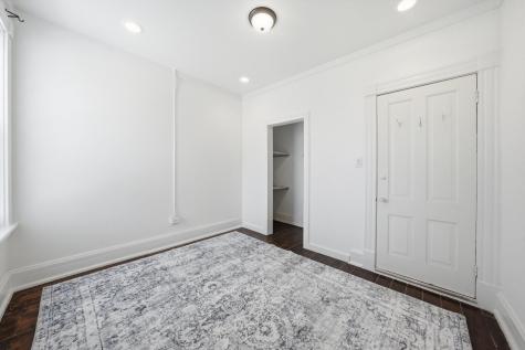 11412 South Saint Lawrence Avenue Chicago IL 60628