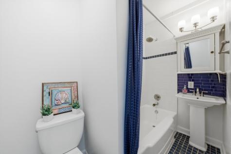 11412 South Saint Lawrence Avenue Chicago IL 60628