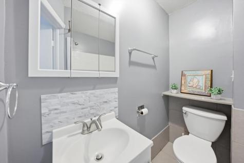11412 South Saint Lawrence Avenue Chicago IL 60628