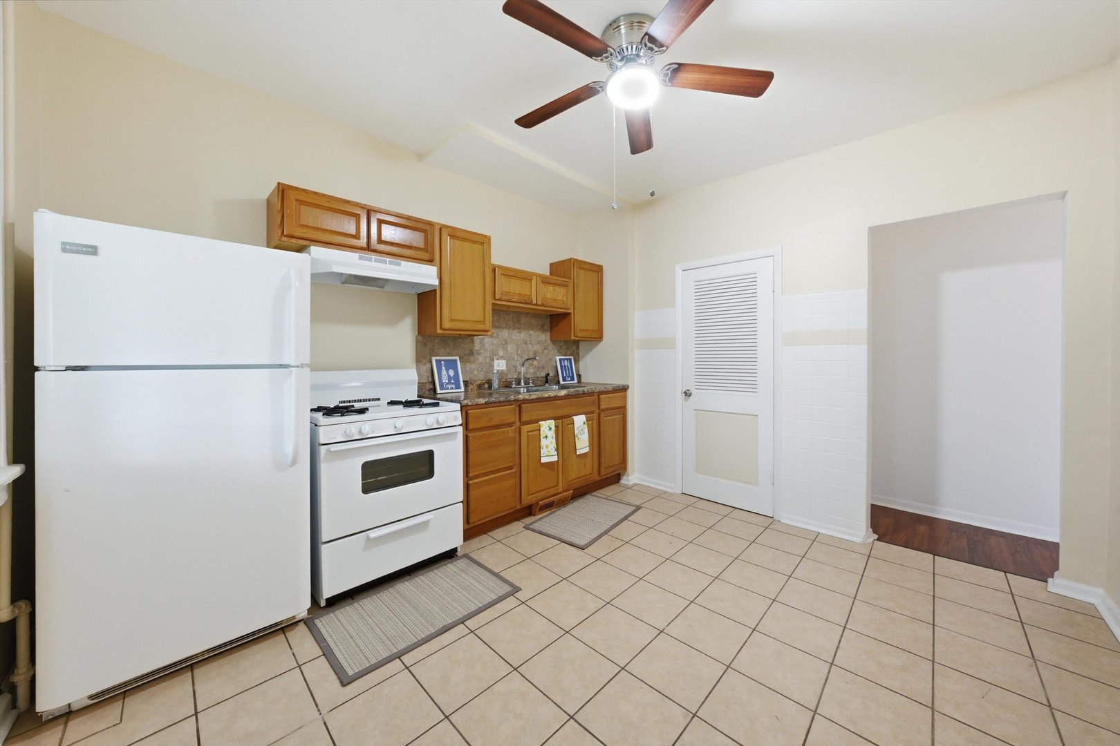 11412 South Saint Lawrence Avenue Chicago IL 60628