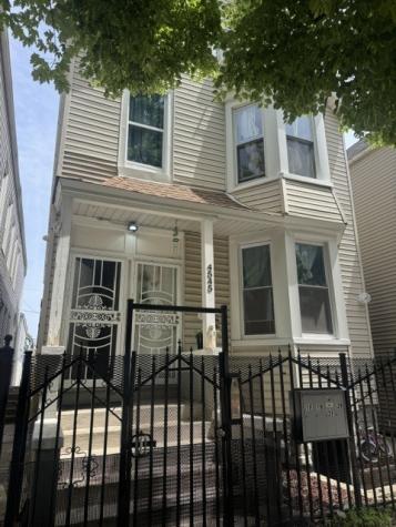 4545 South Hermitage Avenue Chicago IL 60609