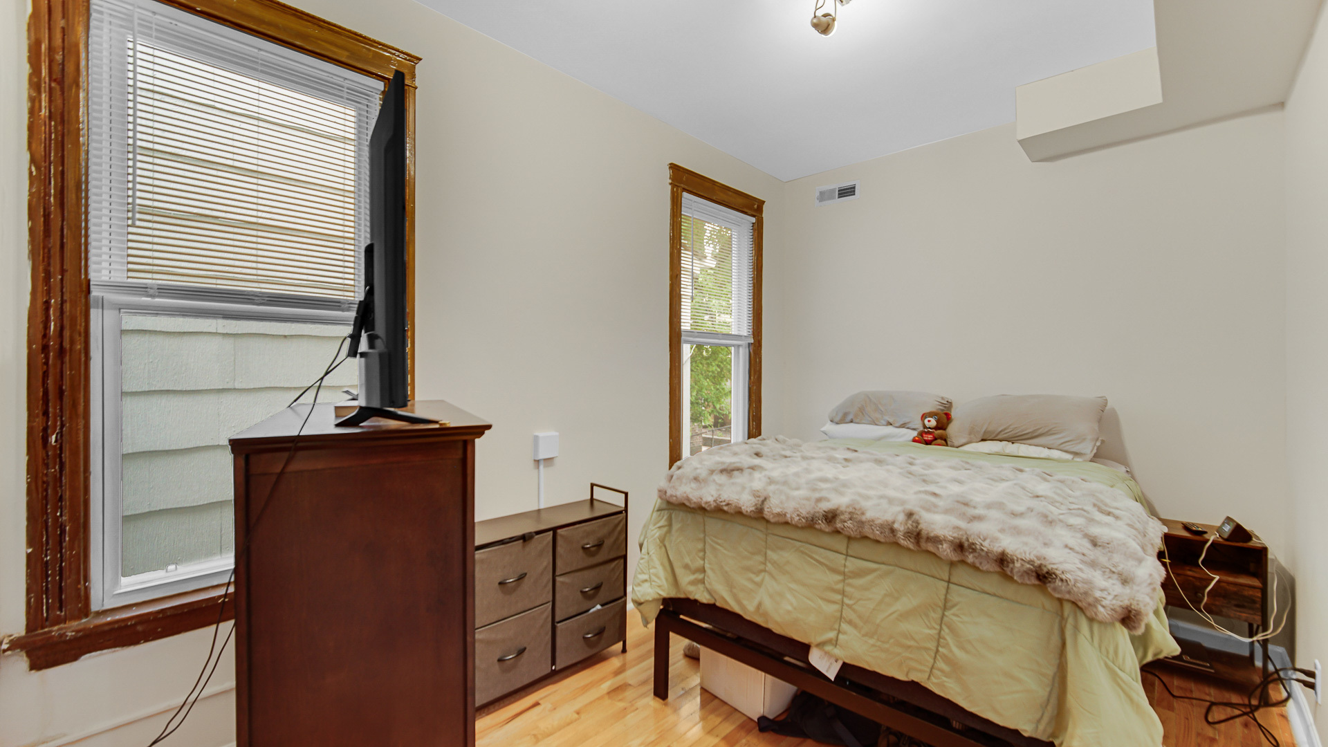 3424 West Parker Avenue Chicago IL 60647