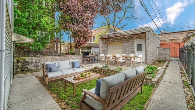 3424 West Parker Avenue Chicago IL 60647