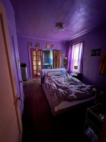 7811 South East End Avenue Chicago IL 60649