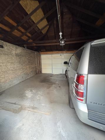 7811 South East End Avenue Chicago IL 60649