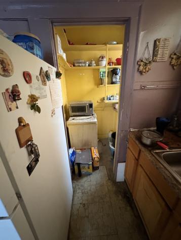 7811 South East End Avenue Chicago IL 60649