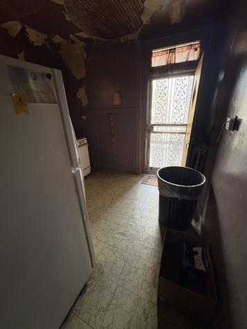 7811 South East End Avenue Chicago IL 60649