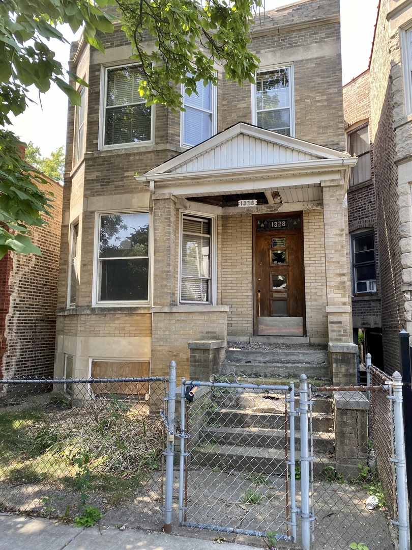1328 North Avers Avenue Chicago IL 60651