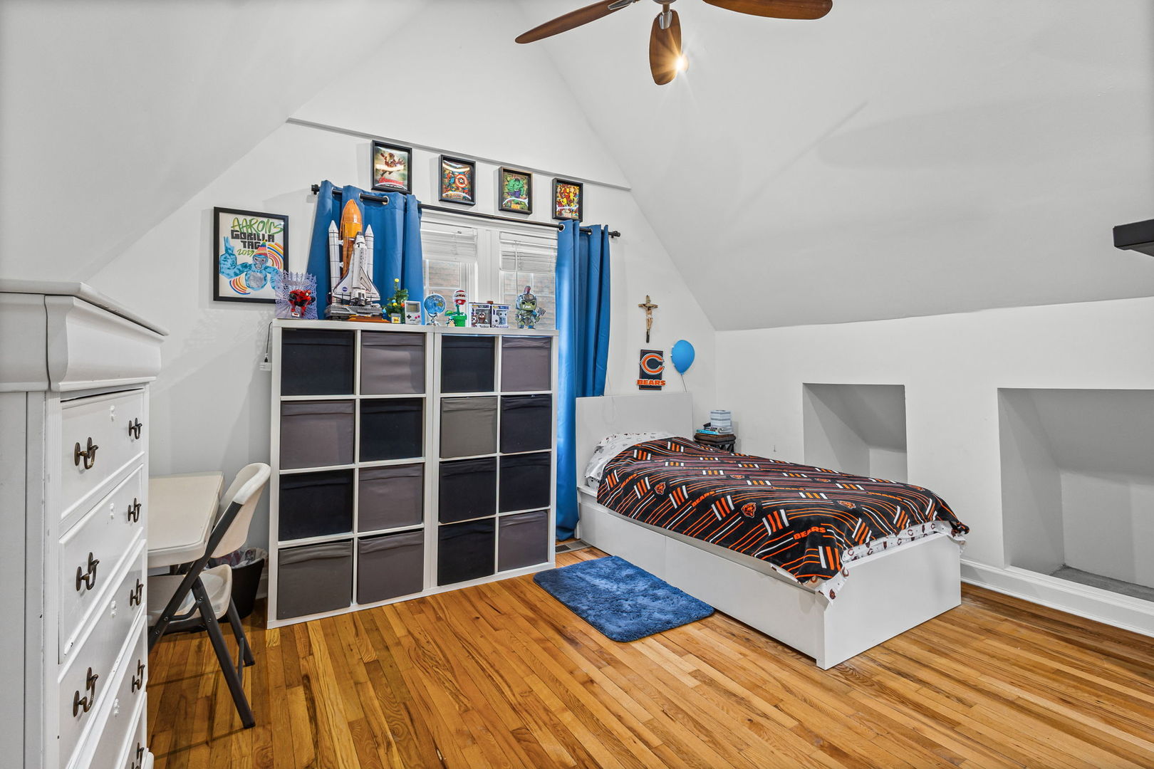 5226 West Eddy Street Chicago IL 60641