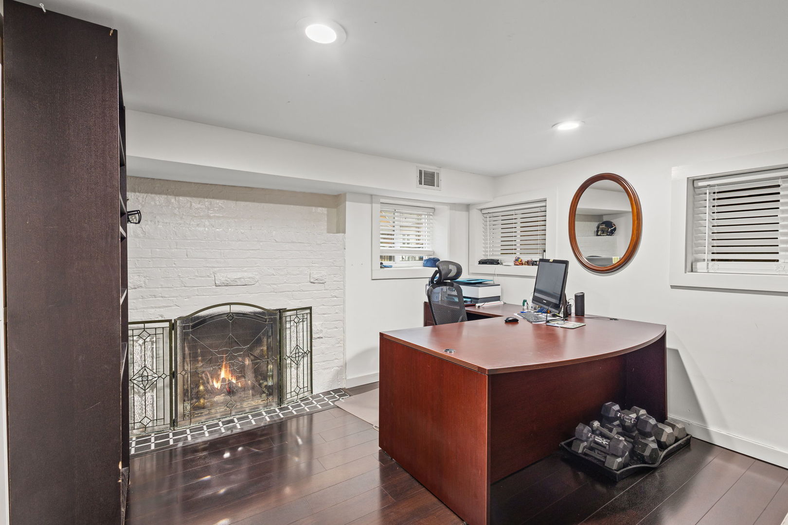 5226 West Eddy Street Chicago IL 60641