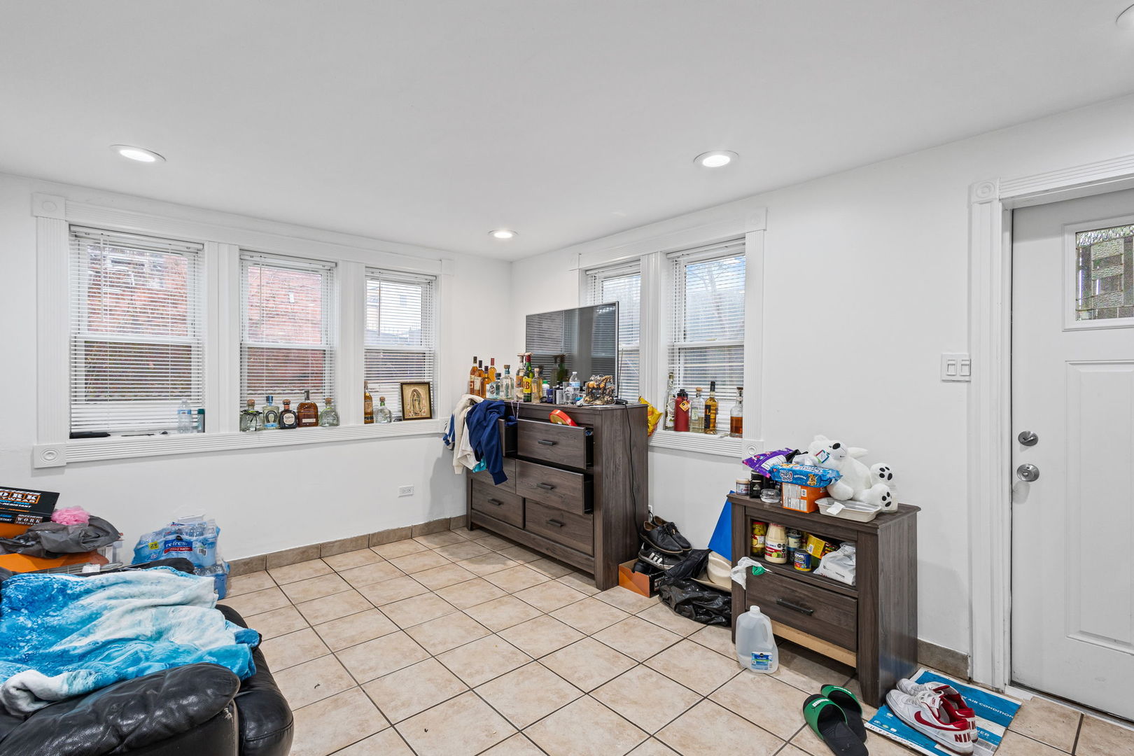 5226 West Eddy Street Chicago IL 60641