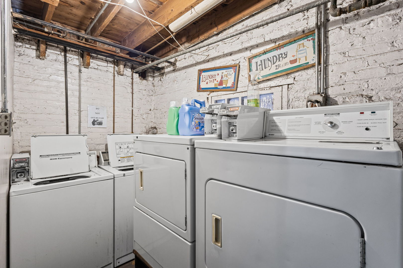 5226 West Eddy Street Chicago IL 60641