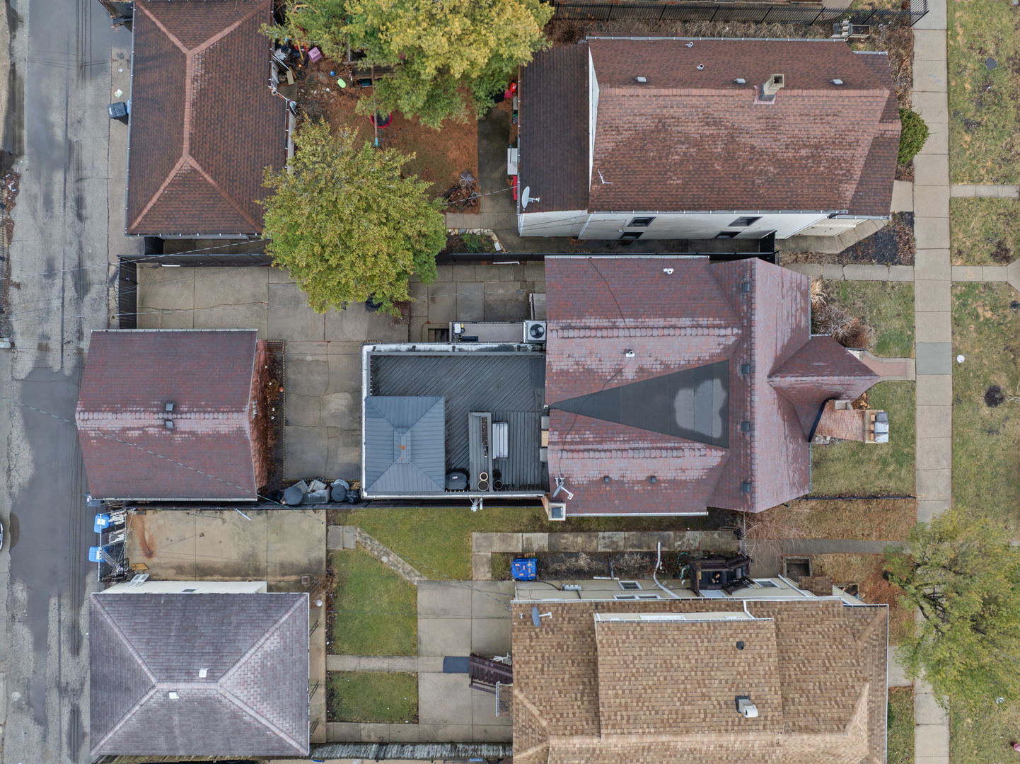 5226 West Eddy Street Chicago IL 60641