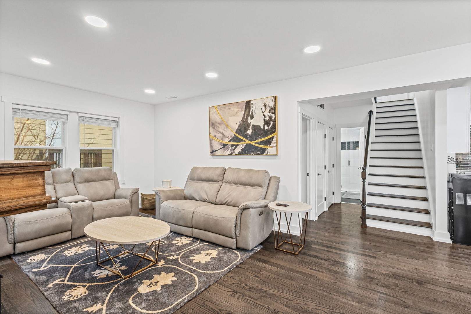 5226 West Eddy Street Chicago IL 60641