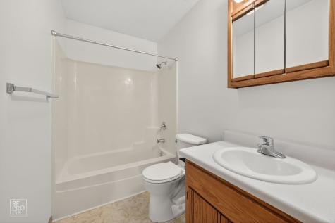 2401 Ashland Circle Morris IL 60450