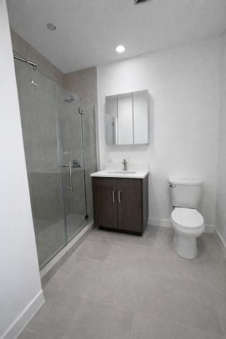 2852 West Polk Street Chicago IL 60612