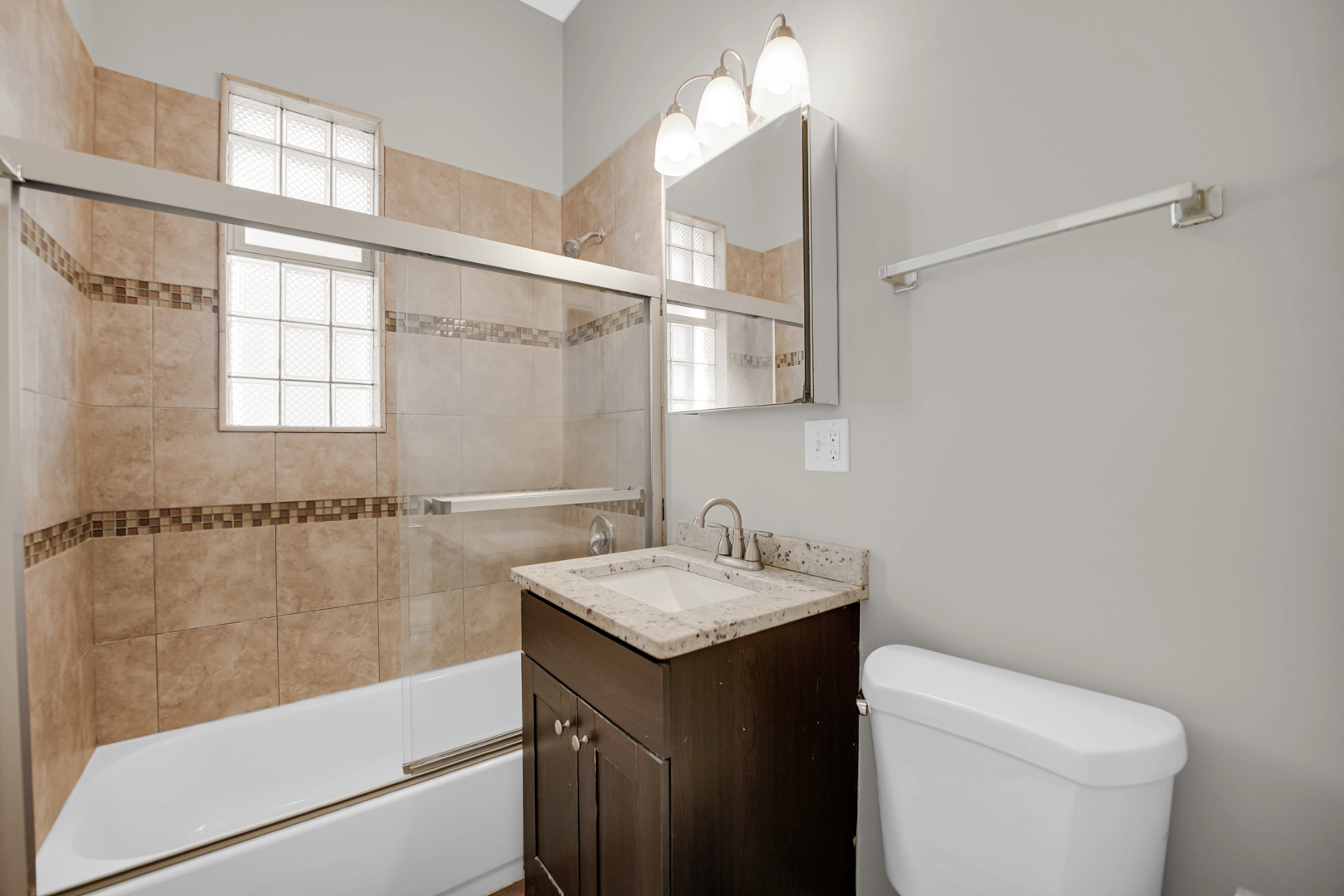 2333 West Montana Street Chicago IL 60647