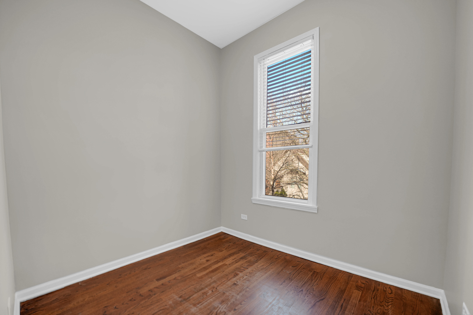 2333 West Montana Street Chicago IL 60647