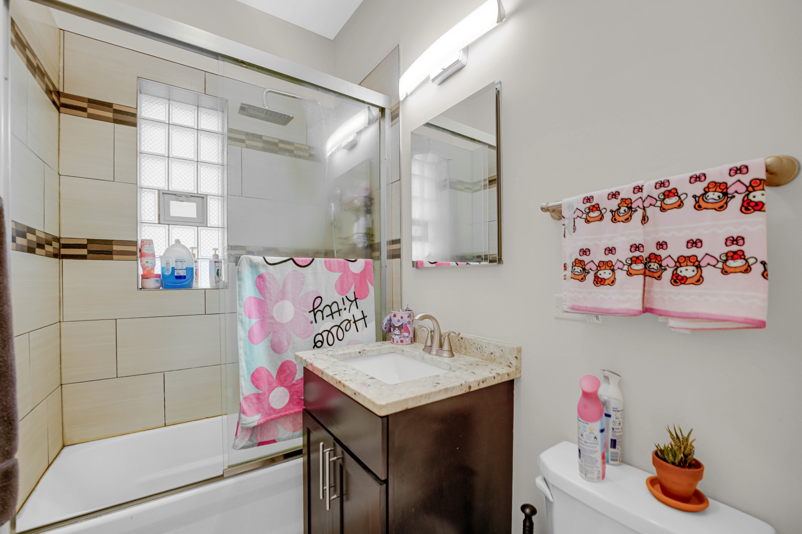 2333 West Montana Street Chicago IL 60647