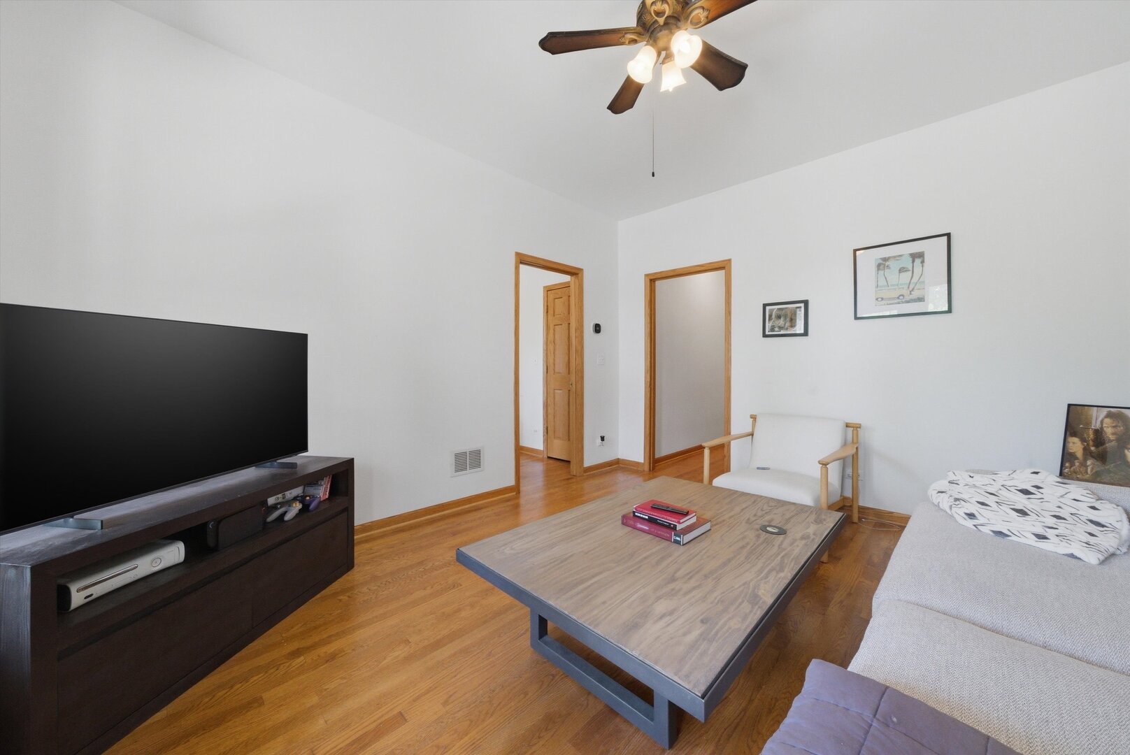 4916 West Hutchinson Street Chicago IL 60641