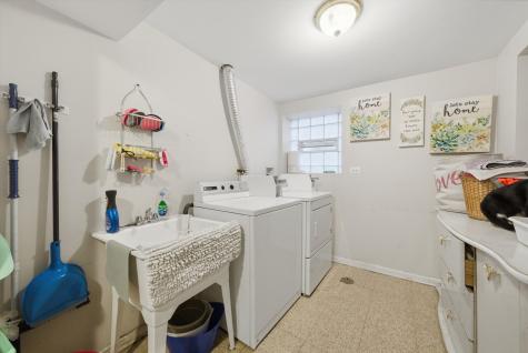 4916 West Hutchinson Street Chicago IL 60641