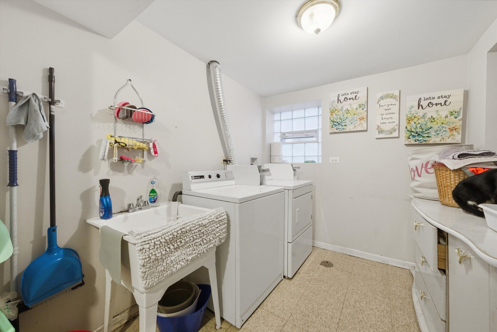 4916 West Hutchinson Street Chicago IL 60641