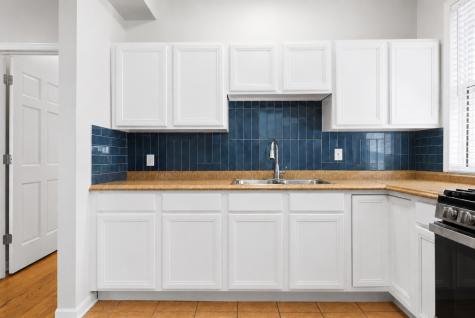 4916 West Hutchinson Street Chicago IL 60641