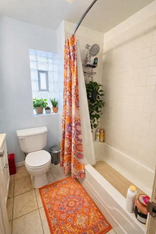 944 West 18th Street Chicago IL 60608