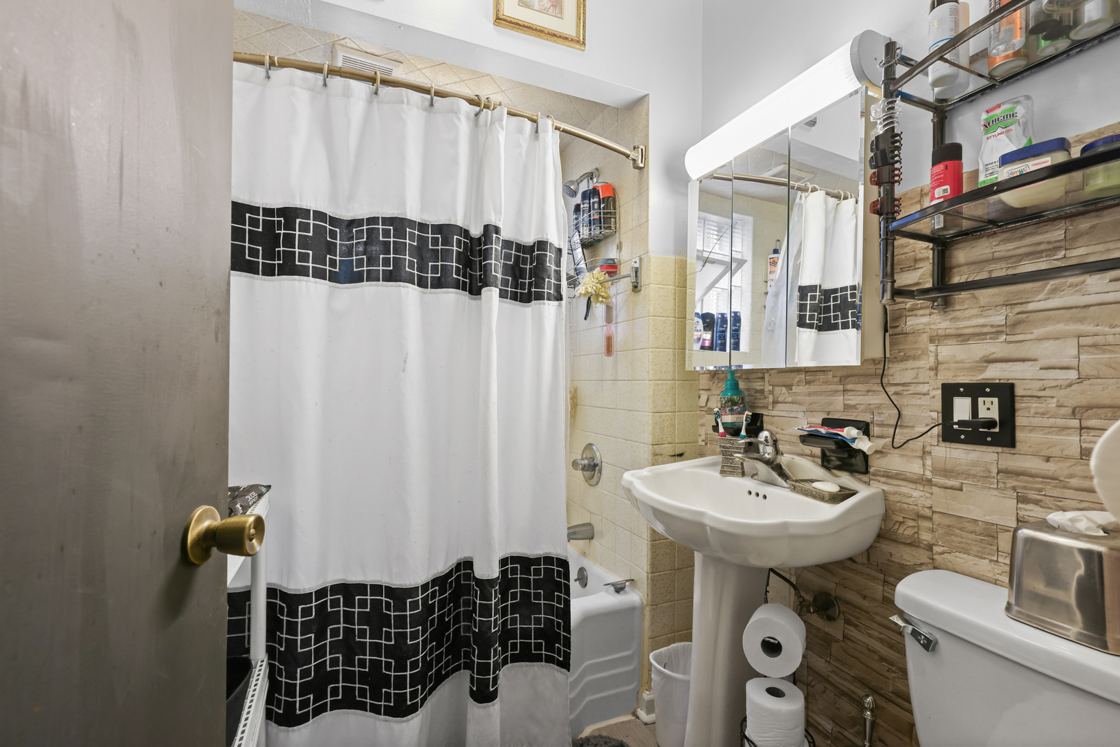 6316 West Warwick Avenue Chicago IL 60634