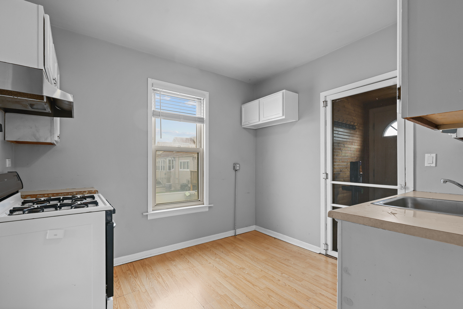 6316 West Warwick Avenue Chicago IL 60634