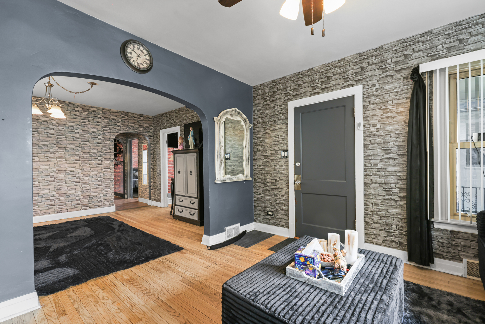 6316 West Warwick Avenue Chicago IL 60634