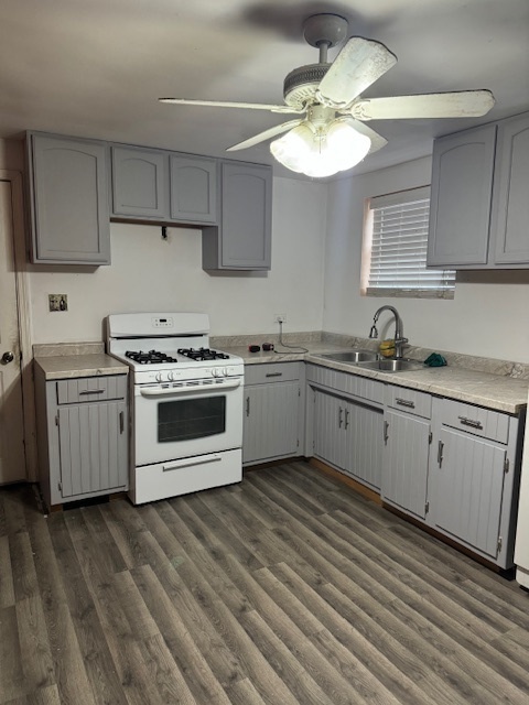 5520 South New England Avenue Chicago IL 60638