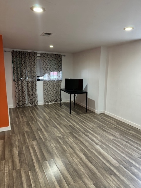 5520 South New England Avenue Chicago IL 60638