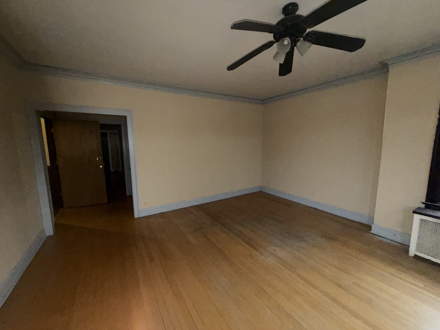 8236 South May Street Chicago IL 60620