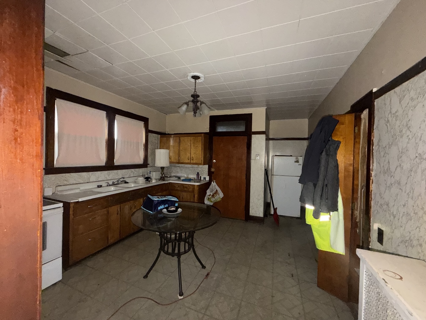 8236 South May Street Chicago IL 60620