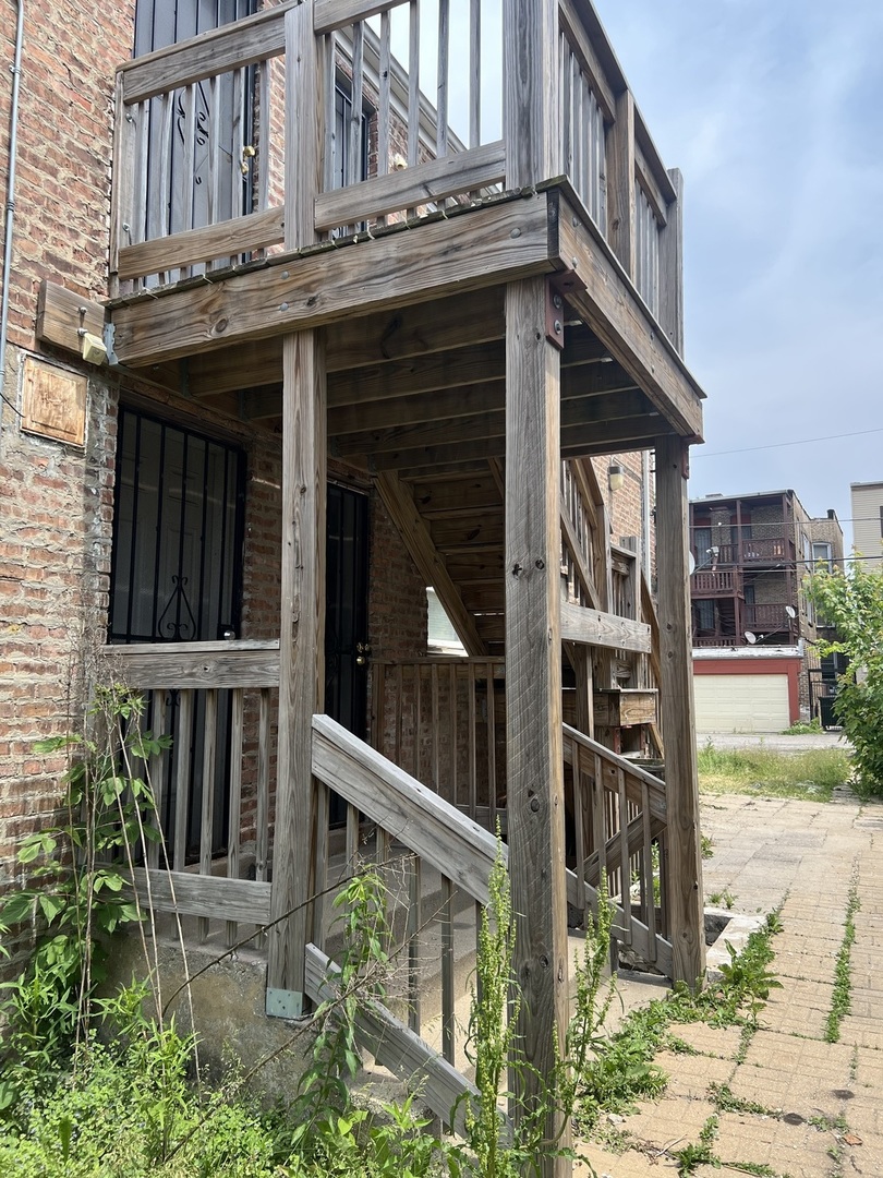 8143 South Colfax Avenue Chicago IL 60617