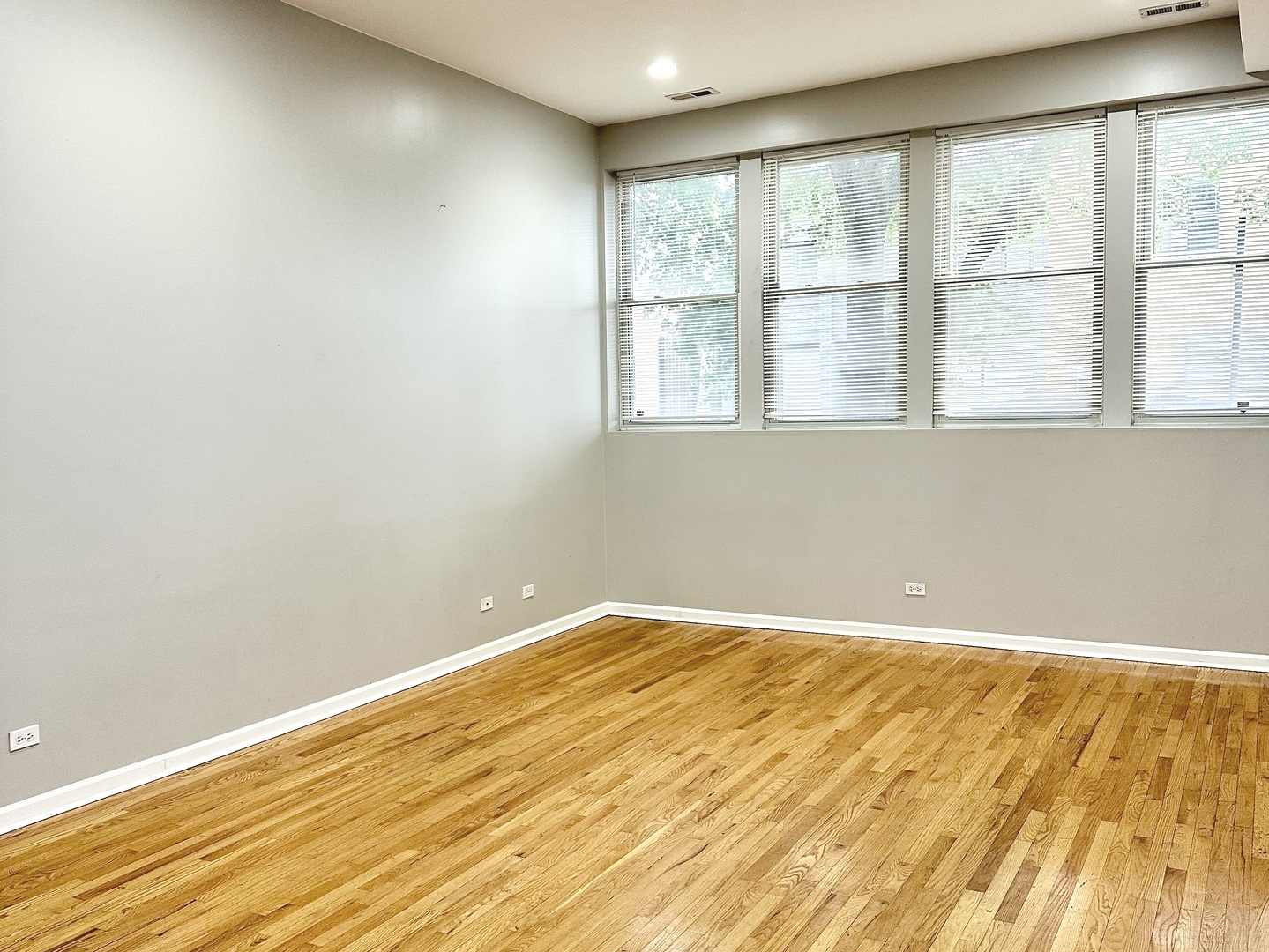 2438 North Laramie Avenue Chicago IL 60639
