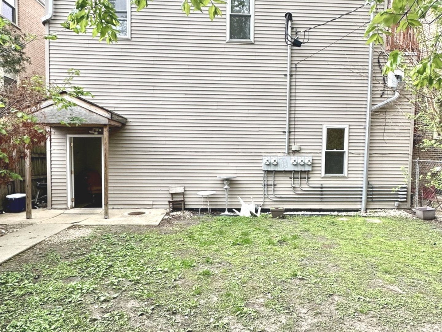 2438 North Laramie Avenue Chicago IL 60639