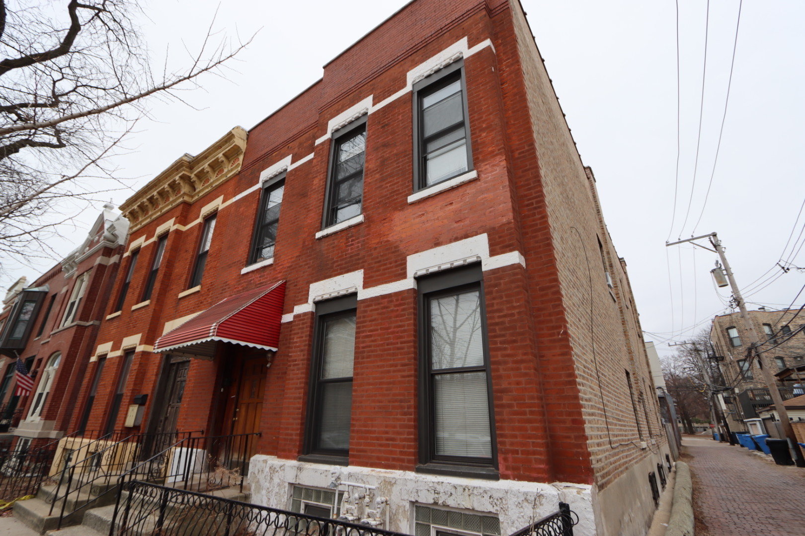 1347 West Flournoy Street Chicago IL 60607