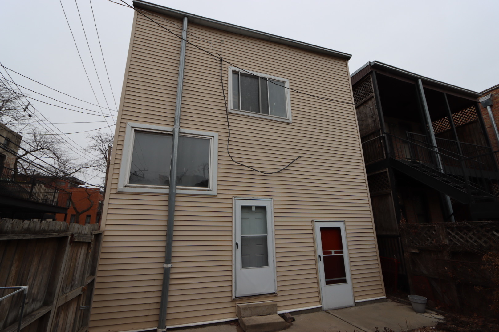 1347 West Flournoy Street Chicago IL 60607