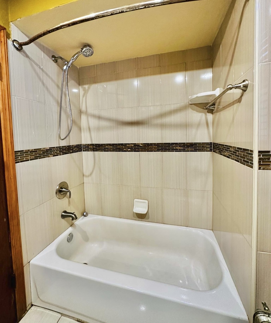 6733 South Maplewood Avenue Chicago IL 60629