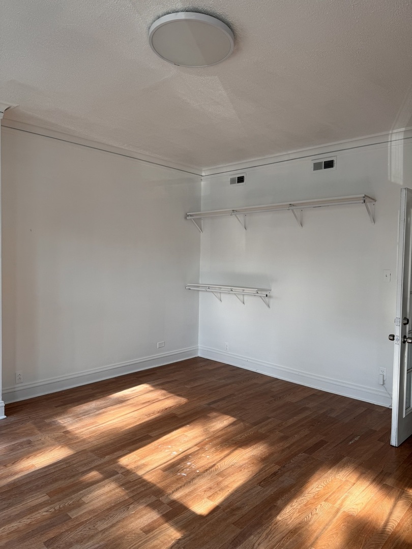 6113 South Sacramento Avenue Chicago IL 60629
