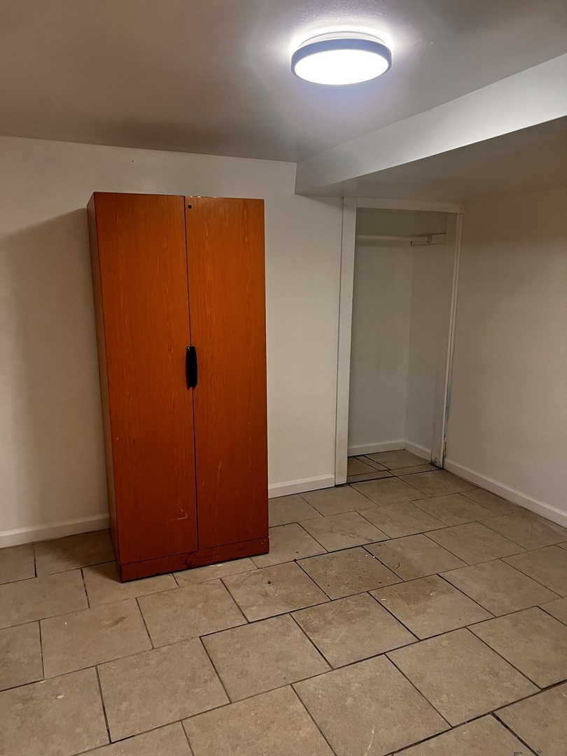 6113 South Sacramento Avenue Chicago IL 60629