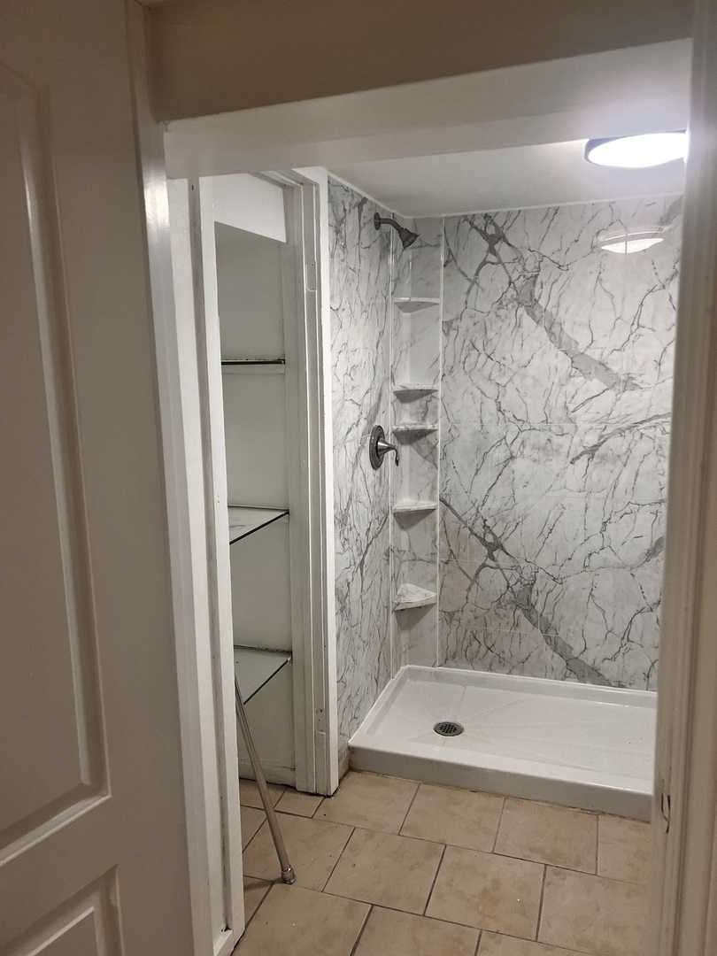 6113 South Sacramento Avenue Chicago IL 60629